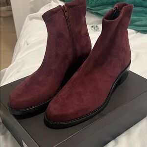 Ron White - Burgundy Vegan Suede Ankle Boots, Gina, size 8.5 US, 38.5 Euro.  NWT